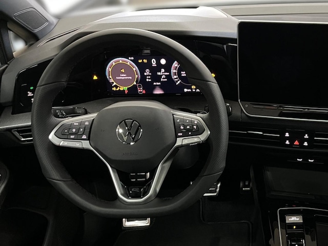 Volkswagen Golf DSG R-Line