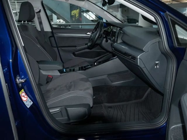 Volkswagen Golf 2.0 TSI Golf VIII Style