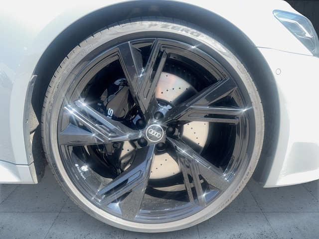 Audi RS6 Avant Quattro