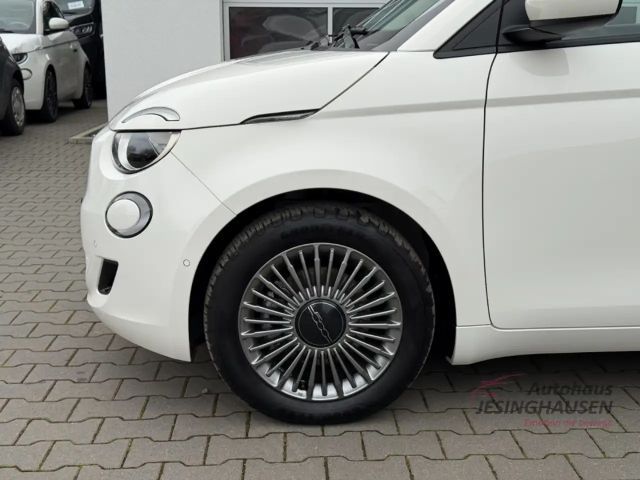 Fiat 500e +Rückfahrkam.+PDC+Sitzheiz.+Keyless