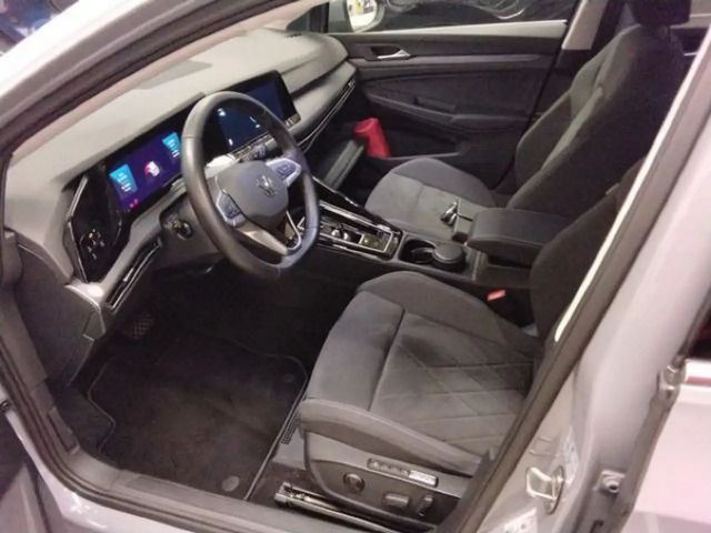 Volkswagen Golf 1.5 eTSI DSG Golf VIII Style