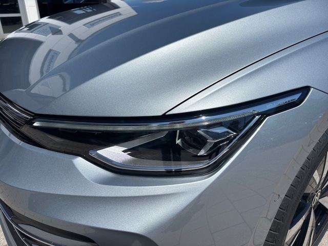 Volkswagen Golf 1.5 eTSI DSG Golf VIII IQ.Drive