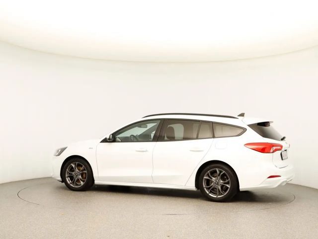 Ford Focus EcoBoost ST Line