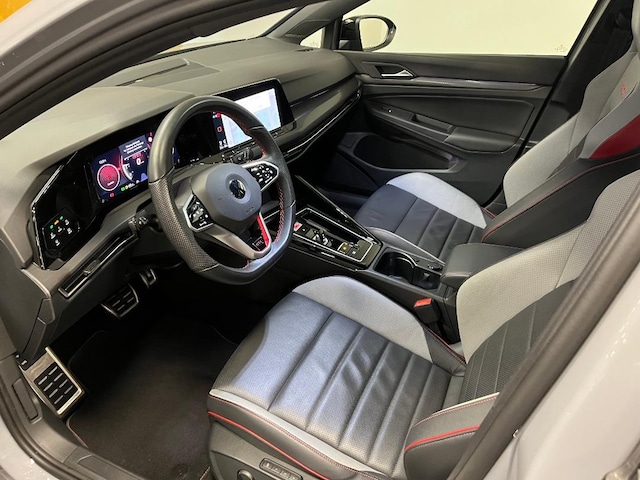 Volkswagen Golf 2.0 TSI DSG