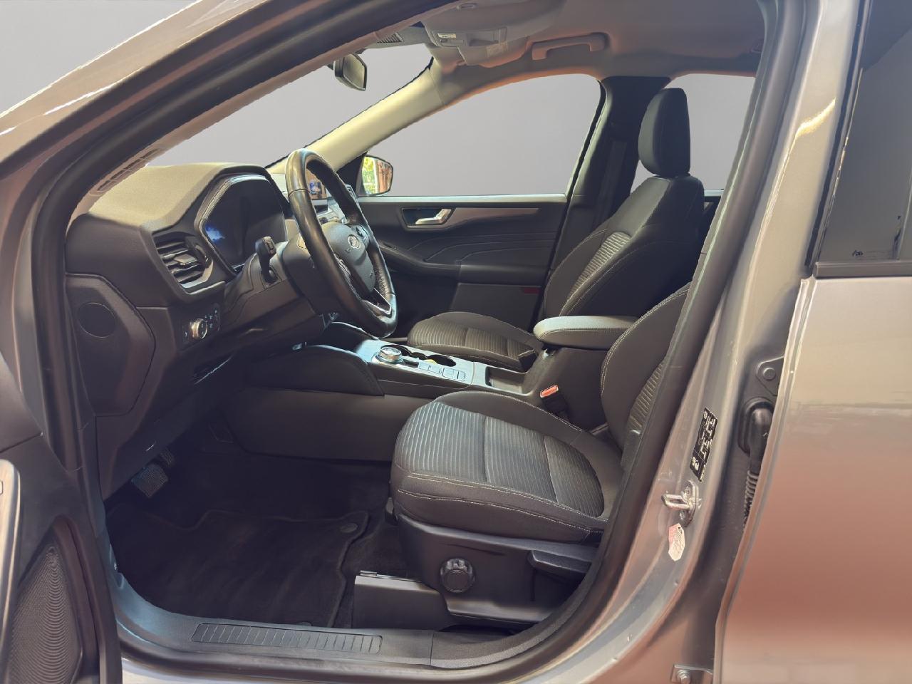 Ford Kuga Hybrid Plug in Hybrid Titanium