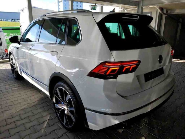 Volkswagen Tiguan *Sonderleasing! Akrapovic Matrix DCC ACC Sitzh