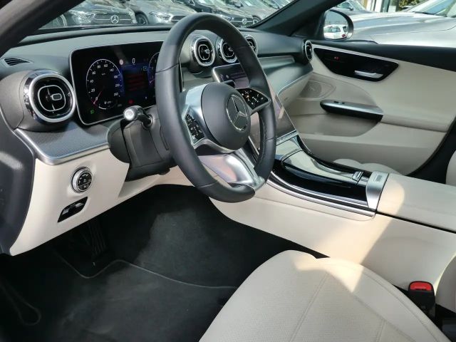 Mercedes-Benz C 180 AVANTGARDE Sedan