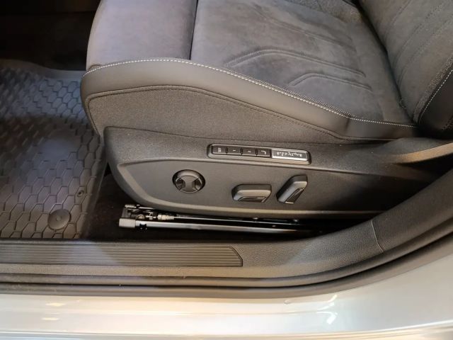 Volkswagen Golf Rabbit TSI