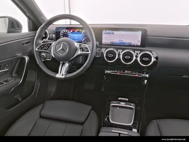 Mercedes-Benz A 200 Premium