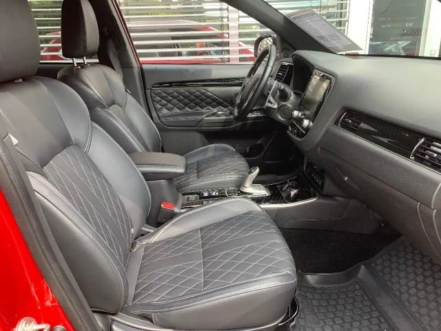 Mitsubishi Outlander 4WD PHEV