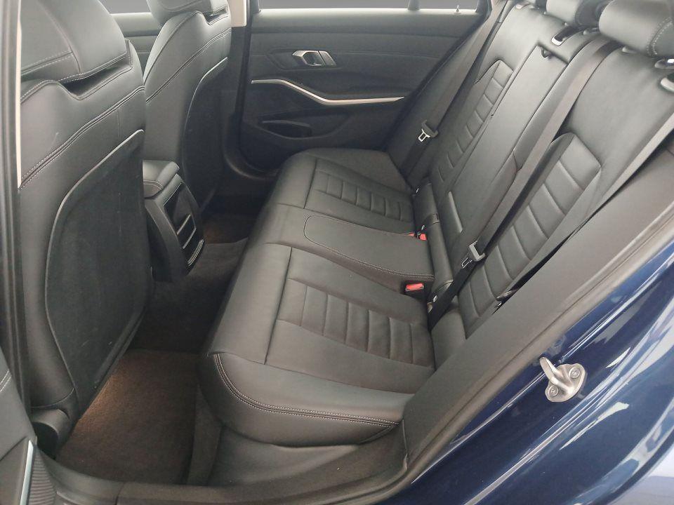 BMW 320 320e Touring