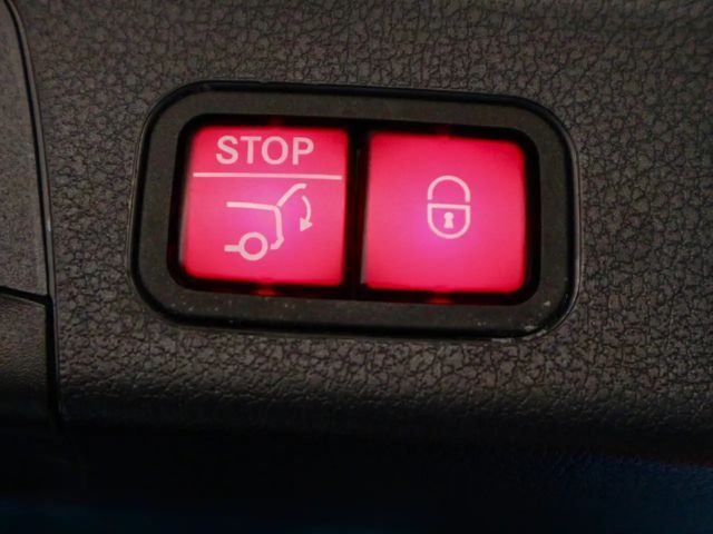 Mercedes-Benz GLB 220 AMG Line GLB 220 d