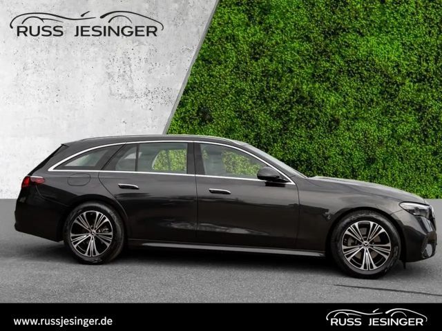 Mercedes-Benz E 200 AVANTGARDE Estate