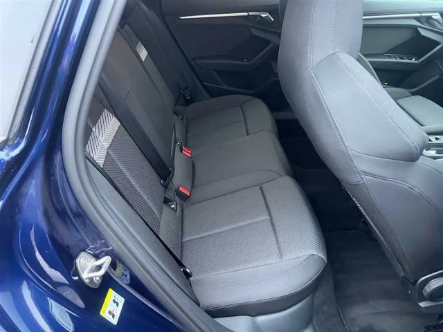 Audi A3 1.5 TFSI S-Line S-Tronic Sedan