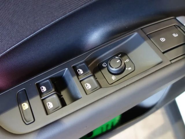 Volkswagen T-Roc 1.5 eTSI DSG Life