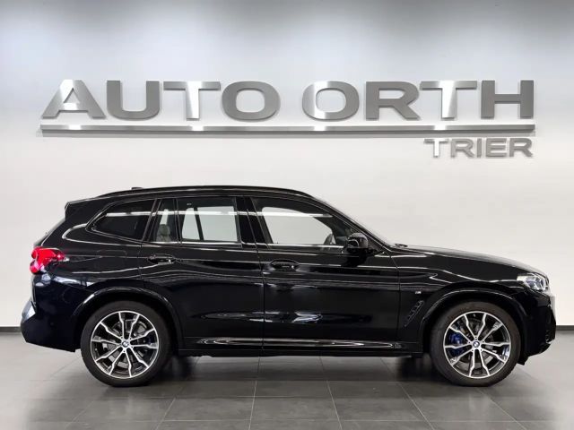 BMW X3 i *LCI* LEDER PANO HUD ST-HZG AHK 360° H/K