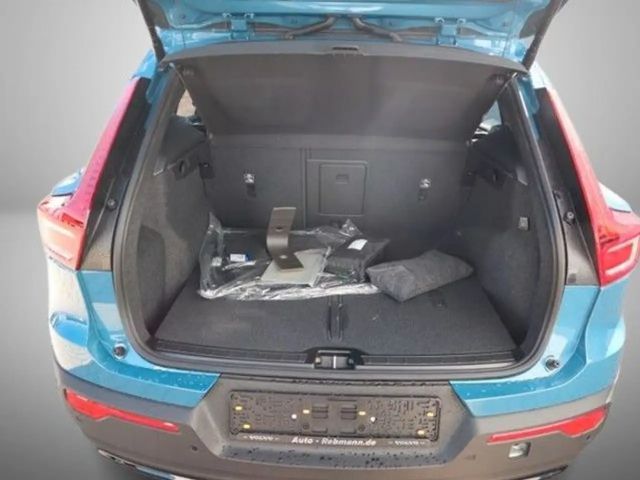 Volvo XC40 Business Dark Plus