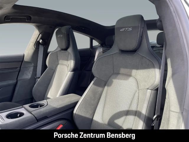 Porsche Taycan GTS