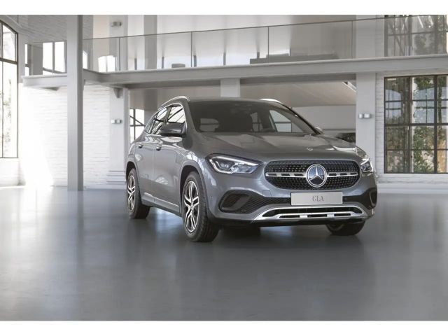 Mercedes-Benz GLA 200 PROGR.+KAM+MBUX+LED+TEMPO+AMBI+TOTW+AHK
