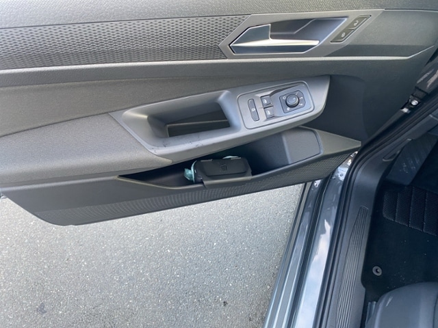 Volkswagen Caddy 1,5 l TSI KLIMA*L&S*LED*ALU*DESIGN-PAKET*