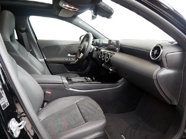 Mercedes-Benz A 200 A 200 d