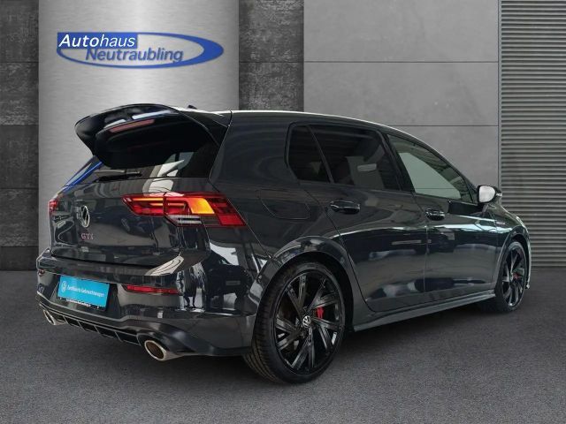 Volkswagen Golf 2.0 TSI DSG