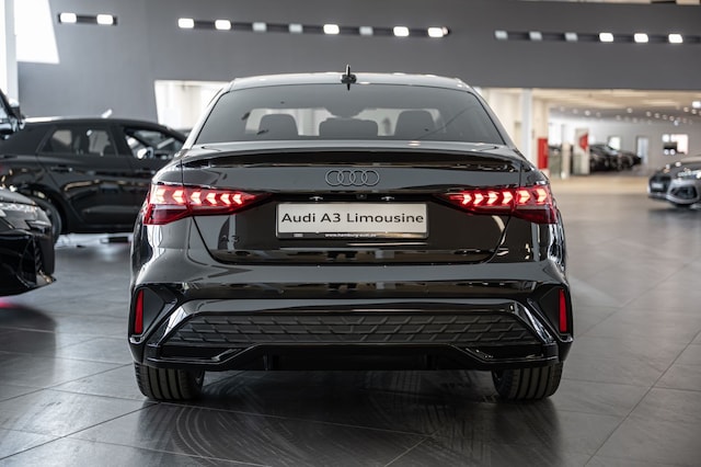 Audi A3 S-Line S-Tronic Sedan