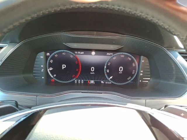 Skoda Superb 2.0 TDI Ambition Combi