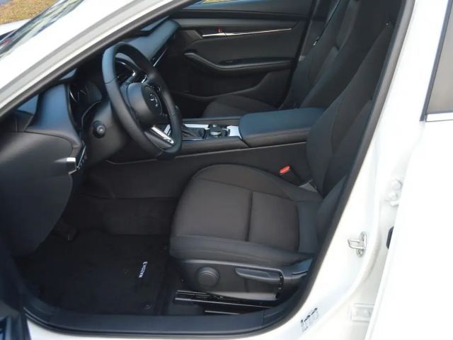 Mazda 3 Benzin 140PS 6AG Centre-Line Navi PDC SHZ