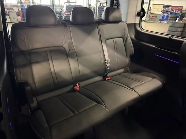 Hyundai Staria Signature Vierwielaandrijving