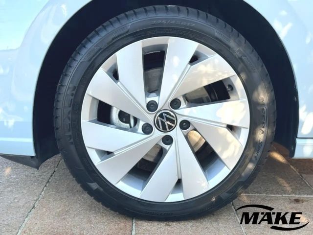 Volkswagen Golf 1.5 eTSI DSG IQ.Drive Style