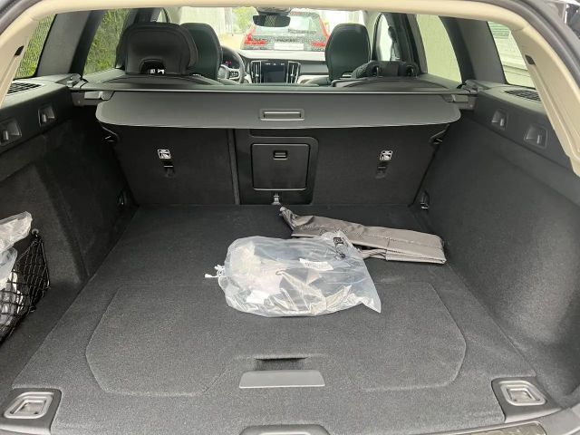 Volvo V60 AWD Dark Plus Recharge T6