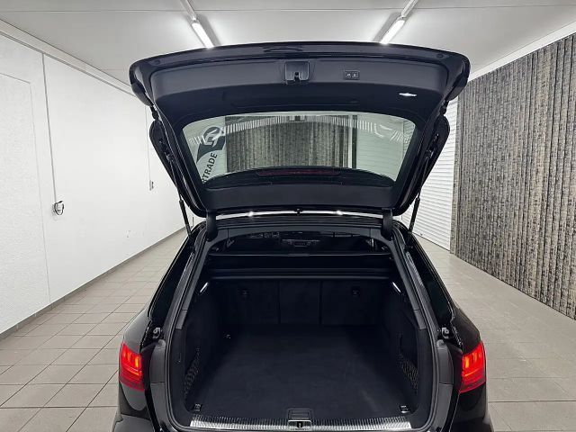 Audi A4 40 TFSI Avant Quattro S-Tronic