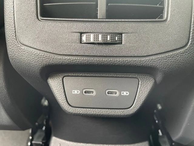 Volkswagen T-Roc GOAL KLIMA NAVI ALU AHK-abnehmbar Digitales Cockpi