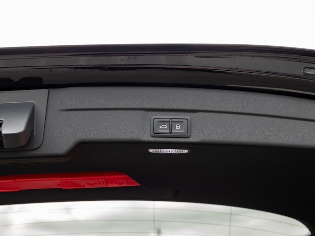 Audi A6 Avant Quattro S-Tronic