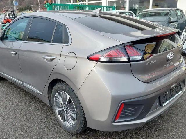 Hyundai Ioniq Plug-in
