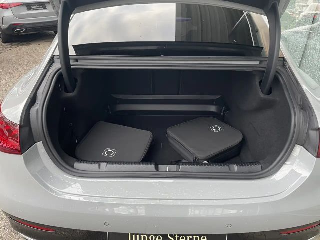 Mercedes-Benz EQE 350 AMG Line Sedan