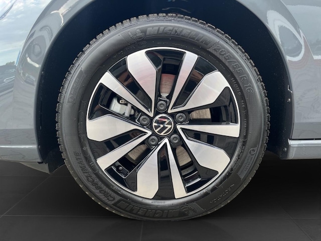 Volkswagen Golf 2.0 TDI DSG Variant