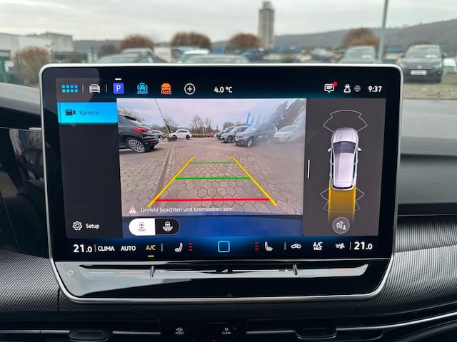 Volkswagen Golf 1.5 TSI R-Line