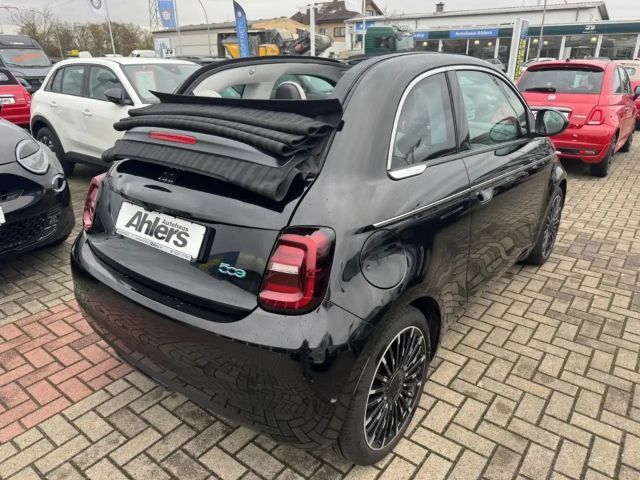 Fiat 500e La Prima