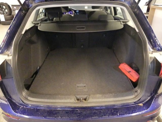 Volkswagen Golf 1.0 TSI Golf VIII Life Variant