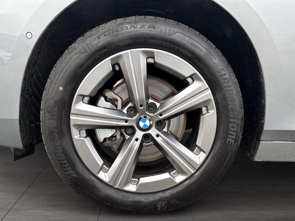 BMW 220 220i Active Tourer