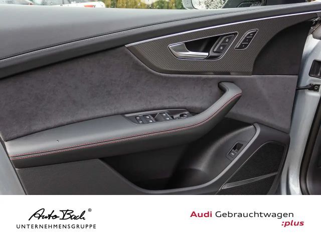 Audi RS Q8 Performance