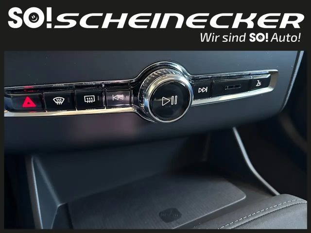 Volvo XC90 AWD Dark T8 Ultra