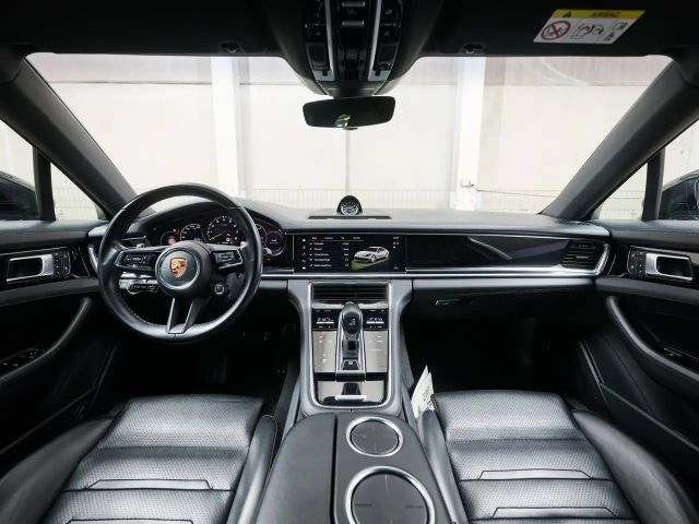 Porsche Panamera 4 E-Hybrid