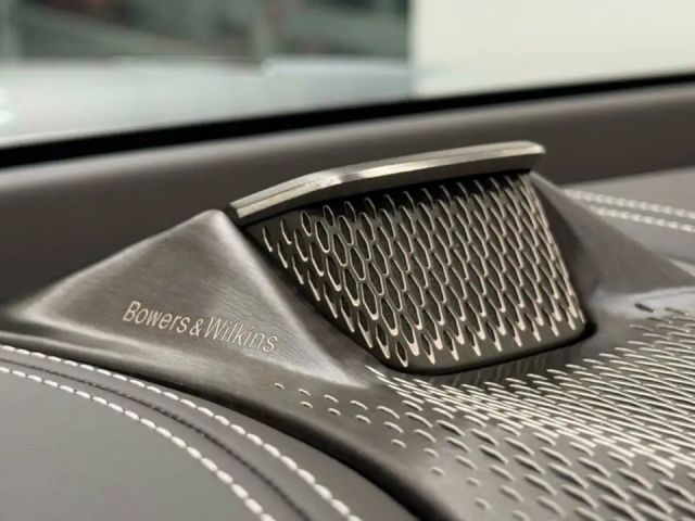 Aston Martin DBX DBX707 Facelift | Lightning Silver | Pano | B&W