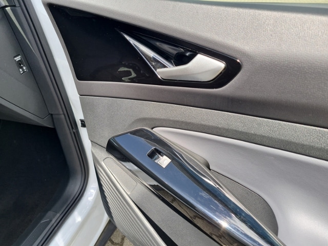 Volkswagen ID.4 150kW +AHK+WR+WÄRMEPUMPE+NAVI+MATRIX