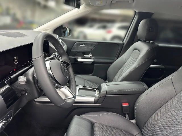 Mercedes-Benz B 200 Progressive Sedan