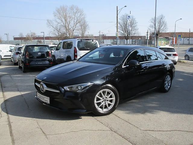 Mercedes-Benz CLA 200 CLA 200 d Shooting Brake