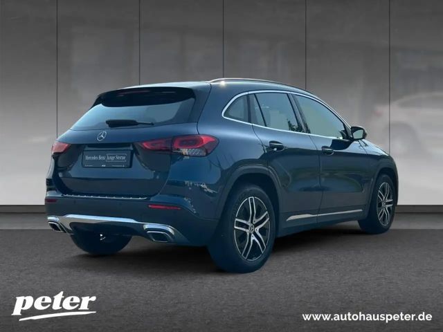 Mercedes-Benz GLA 250 4MATIC Progressive